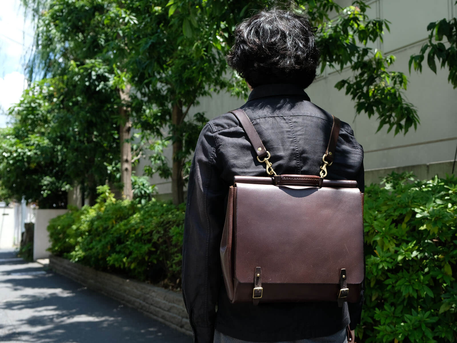 オンラインスタッフ：山木愛用「棒屋根リュック」｜革鞄・革小物のHERZ
