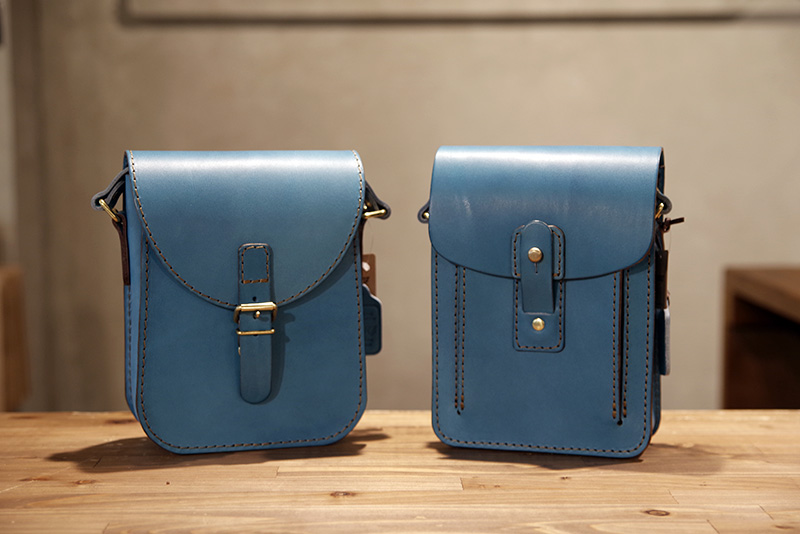 夏の限定革「セルリアンブルー」名古屋店ラインナップ｜革鞄・革小物の