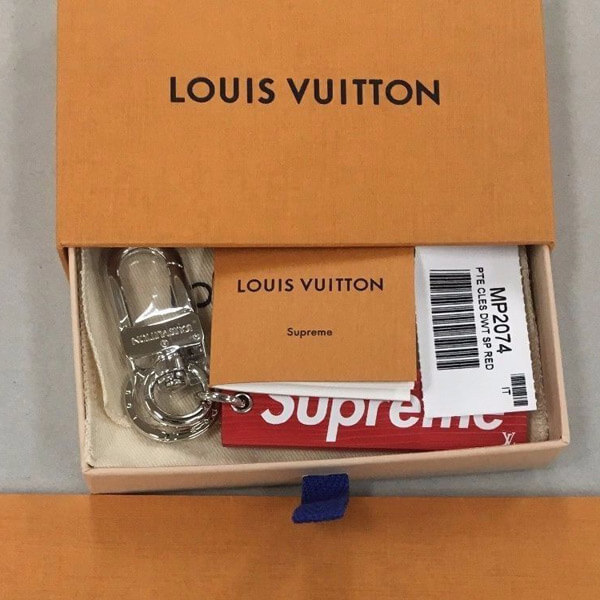 人気新品すぐにお届け♪ シュプリーム ルイヴィトン キーホルダー