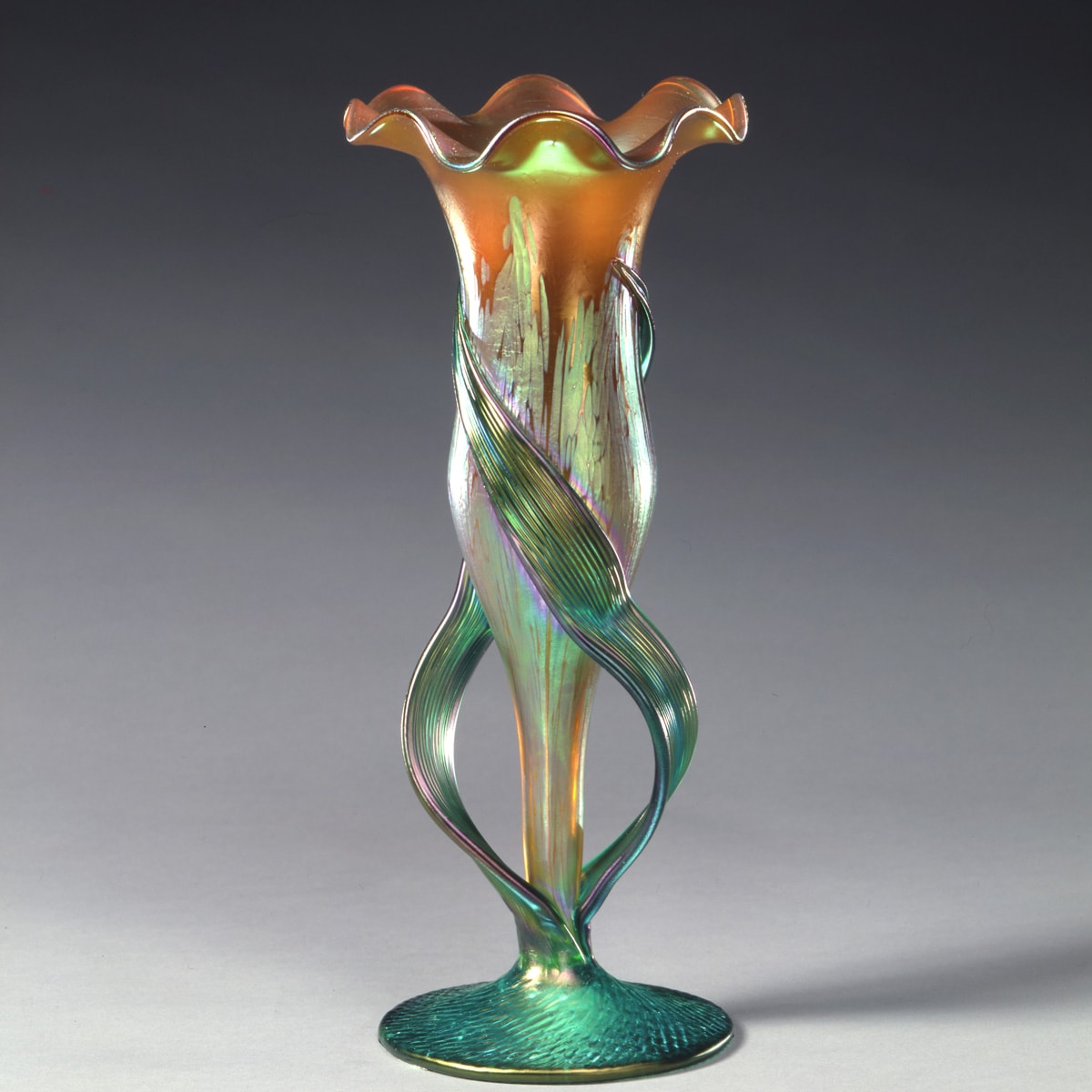 本日より開催】軌跡のきらめき ～神秘の光彩、ガラスと貝細工～ | 箱根