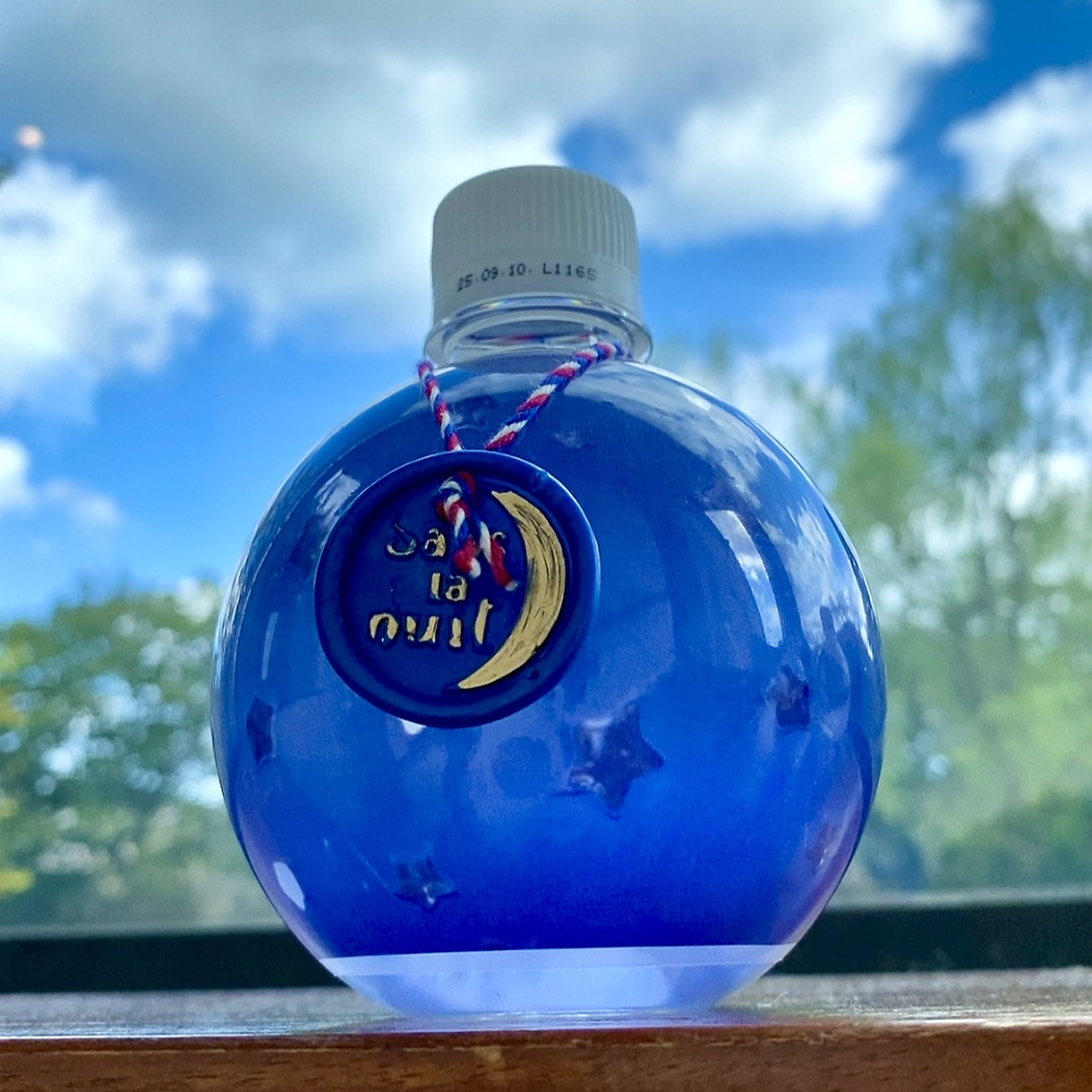 ラリックオリジナルデザインボトルのミネラルウォーター 大人気です