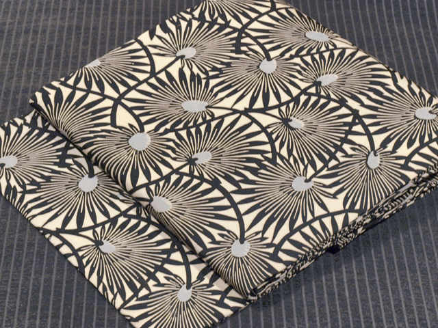 帯のアトリエ花邑 hanamura 銀座「八つ手唐草文様 型染め 名古屋帯」