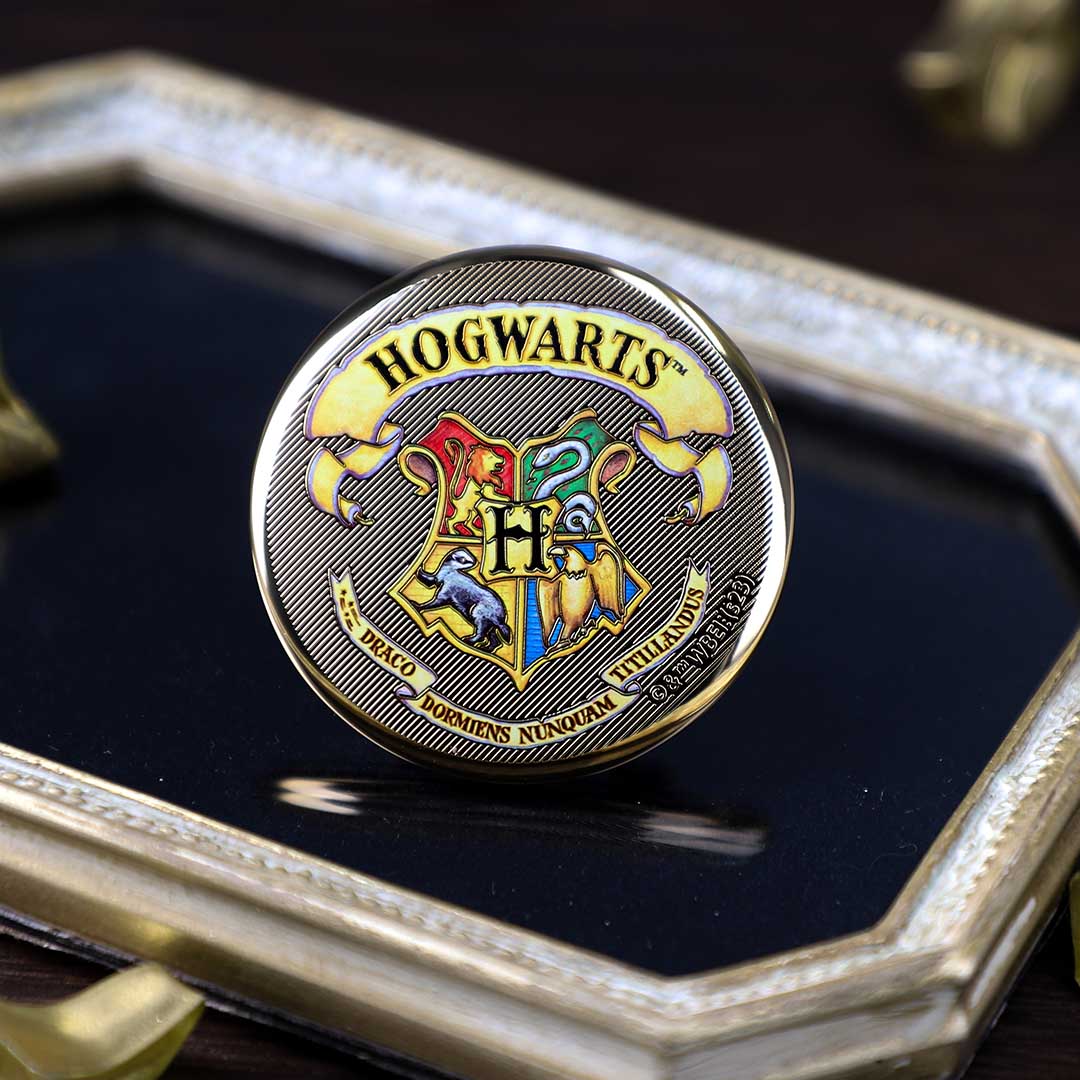 単品販売】金バッジ ホグワーツ 全10種 | ハリー・ポッター マホウドコロ