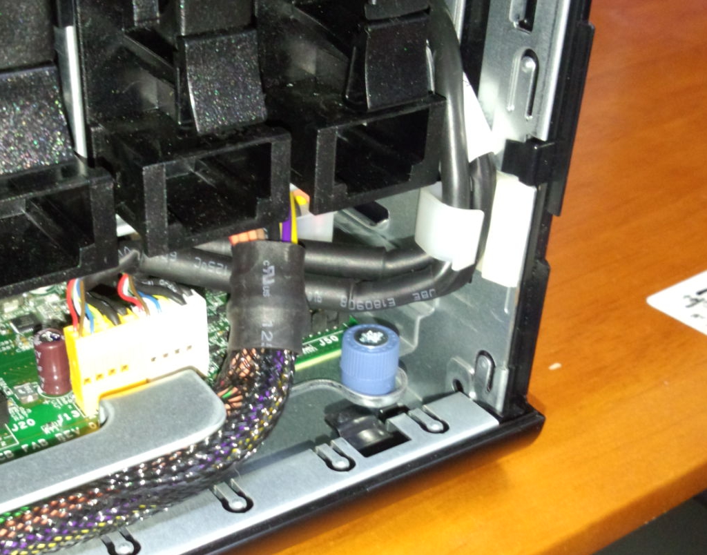 HP ProLiant MicroServer メモリを追加してみた - harumaki.net