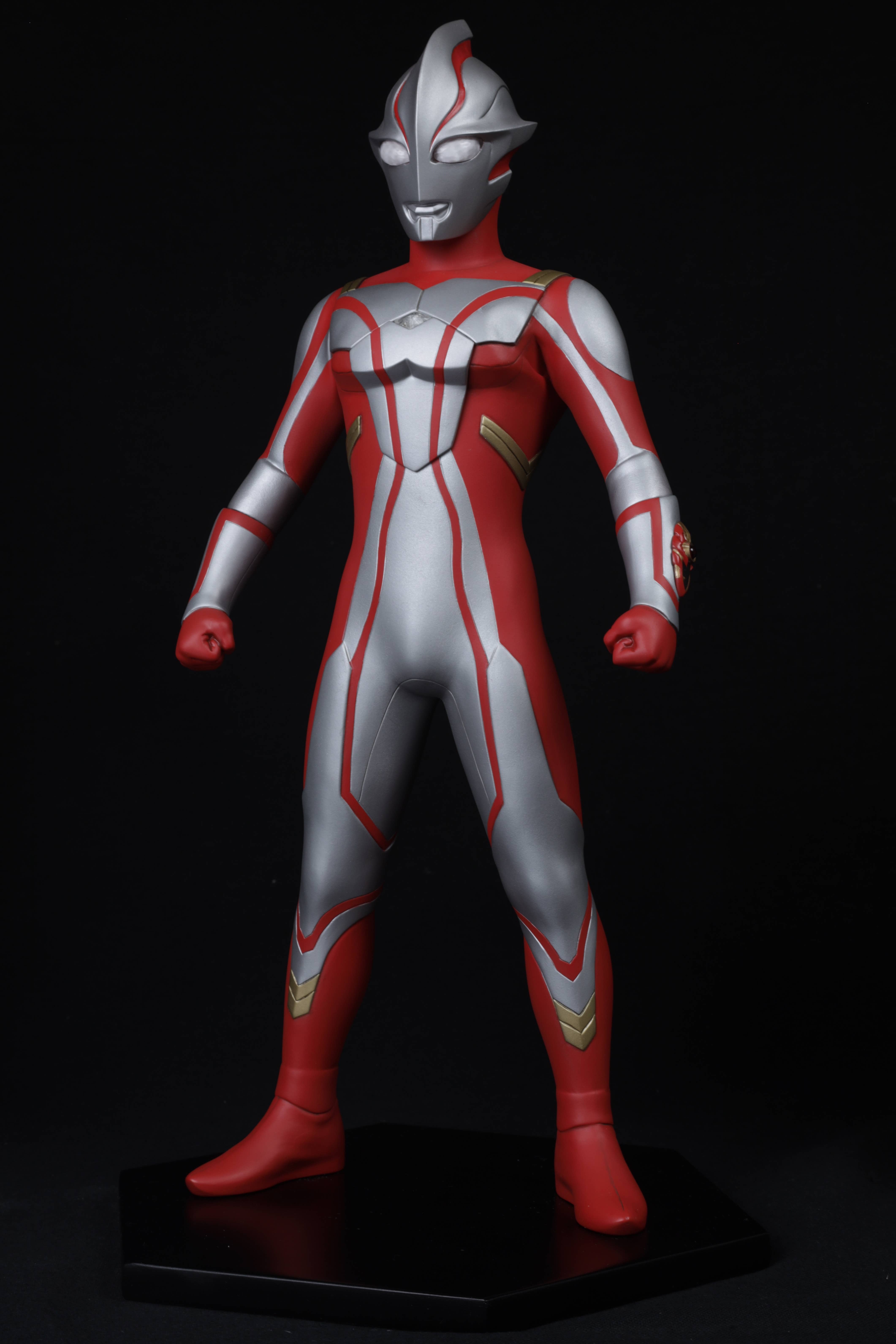 Character Classics Ultraman Mebius | HLJ.com