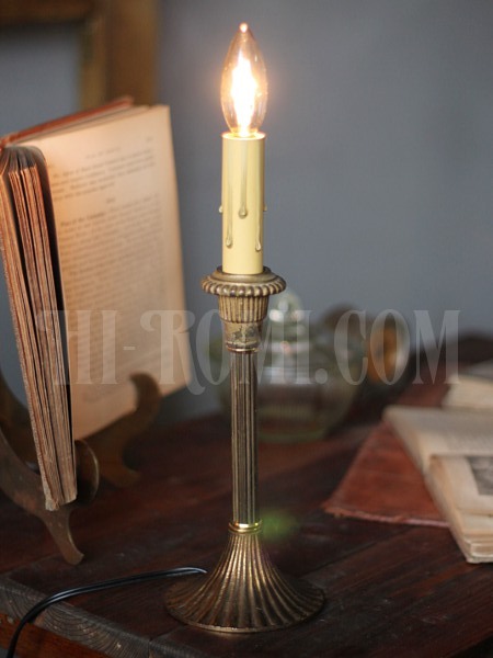 ヴィンテージ真鍮製1灯キャンドルテーブルランプ/アンティーク