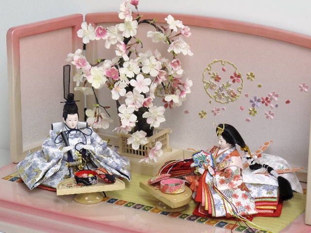 清楚な印象の桜柄衣装のコンパクト雛人形ピンク桜飾りの通販～選ばれる