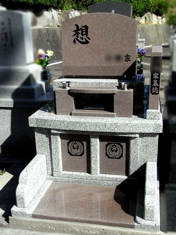 宗像ルンビニー墓苑のコンパクトな墓地に、「想い」のこもったインド産