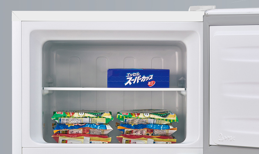 ♻️送料設置無料 Hisense ノンフロン冷凍冷蔵庫 HR-B12E2W HR-B12E2W