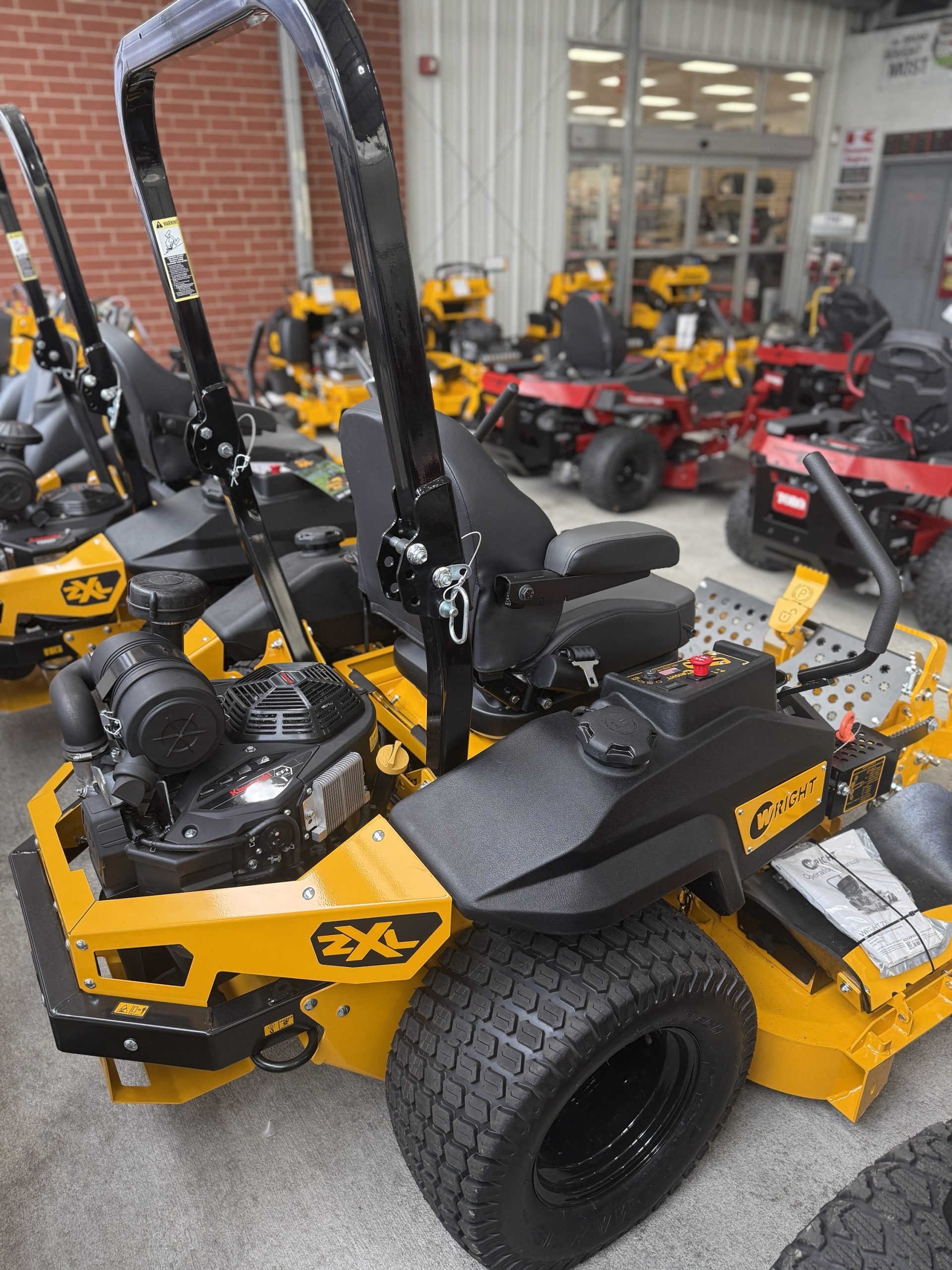 Wright ZXL 61″ 34.5HP Kawasaki | Hudson's Hardware