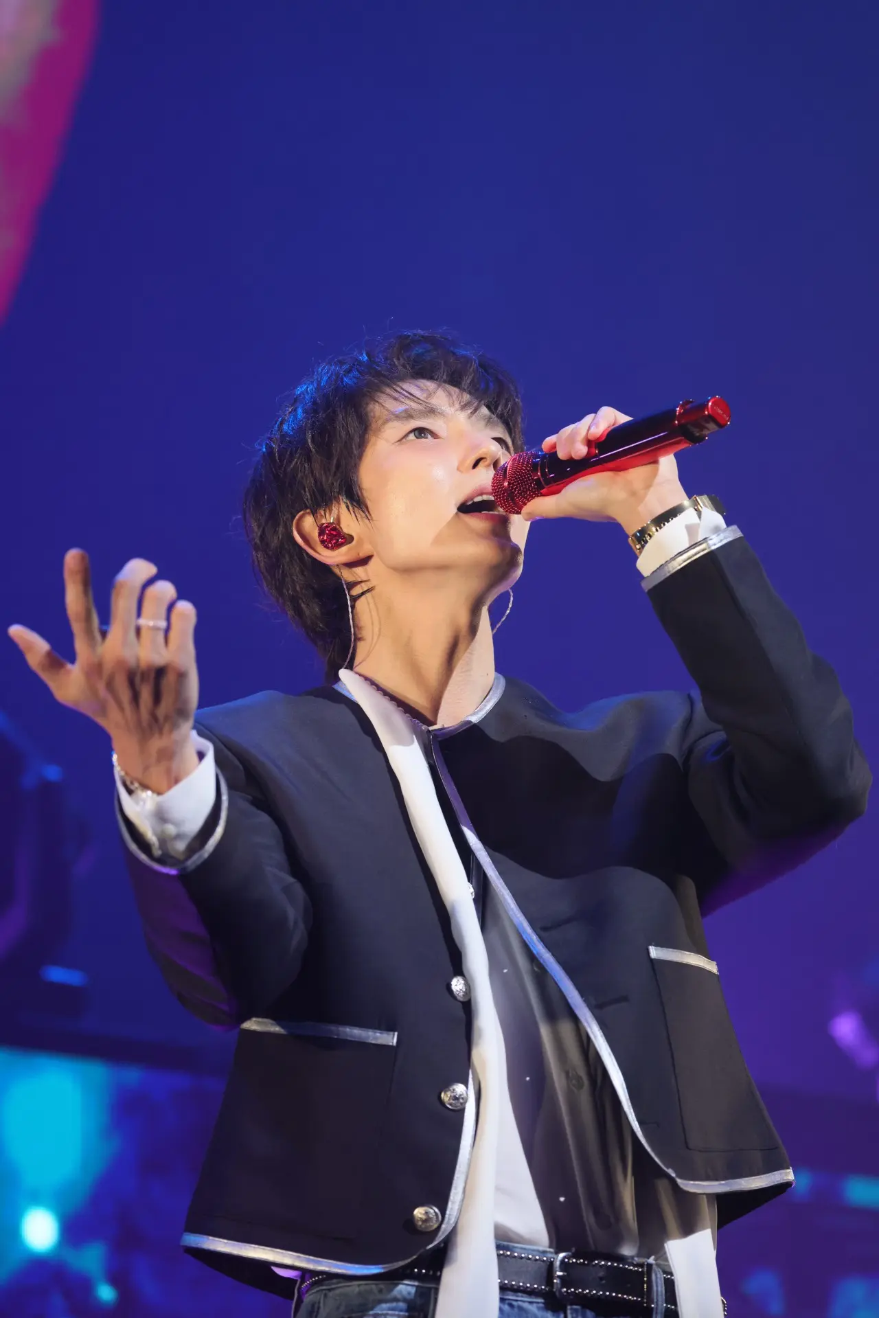 取材レポ】イ・ジュンギ、日本ファンミーティングで汗と涙の210分！ 歌