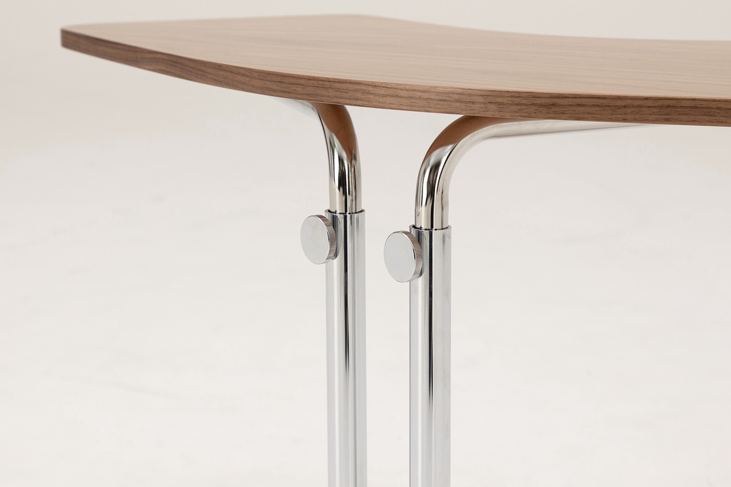 TECTA K26 サイドテーブル | インテリアショップ Life