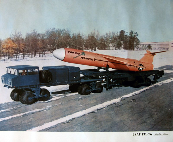 航空機・ヘリコプター Revell Teracruzer with Mace Missile 1/32