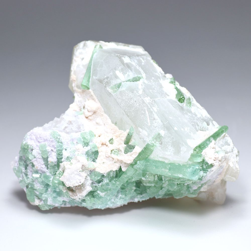 パキスタン産グリーントルマリン原石（レピドライト共生）☆現品動画