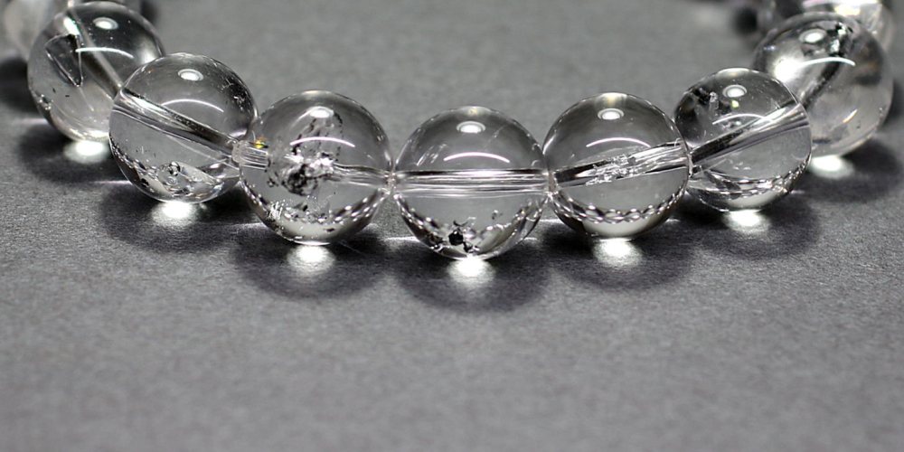 最高品質]水入り水晶ブレスレット/グラファイト入り（約12mm玉