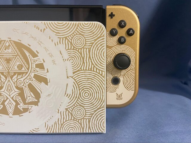 ゼルダの伝説 ティアーズ オブ ザ キングダム』仕様のニンテンドー