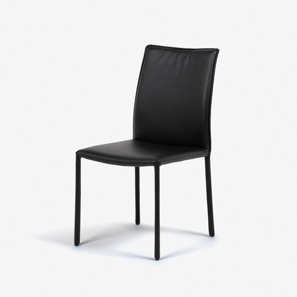 ダイニングチェア「アマンダ」革ブラック色 | 【公式】大塚家具