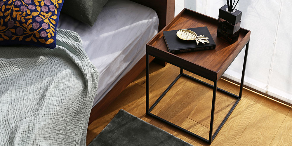 サイドテーブル「LINIE リニエ」ウォールナット材/ブラックフレーム