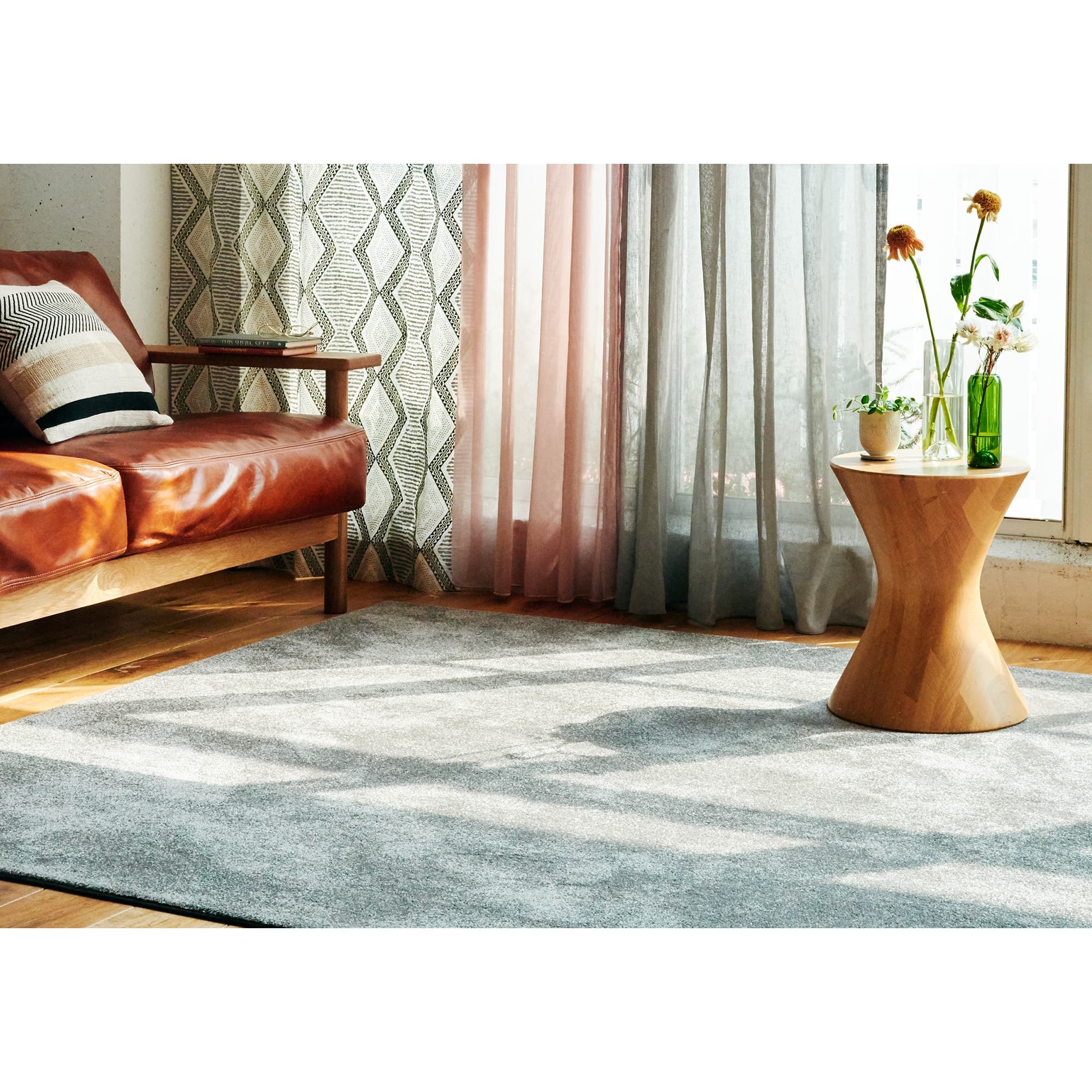 ラグ AMAZE 200×200 ベージュ｜ラグ一覧｜IDEE SHOP Online