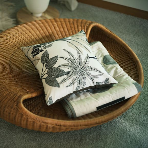 POD｜スツール｜IDEE SHOP Online