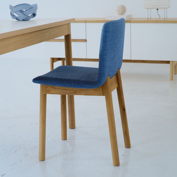 STILT CHAIR Blue｜リビング・ダイニングチェア｜IDEE SHOP Online