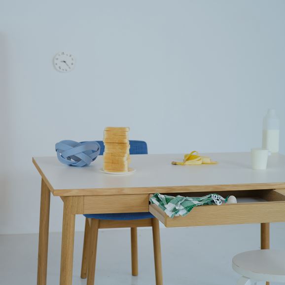 STILT TABLE 1200 Natural｜ダイニングテーブル｜IDEE SHOP Online