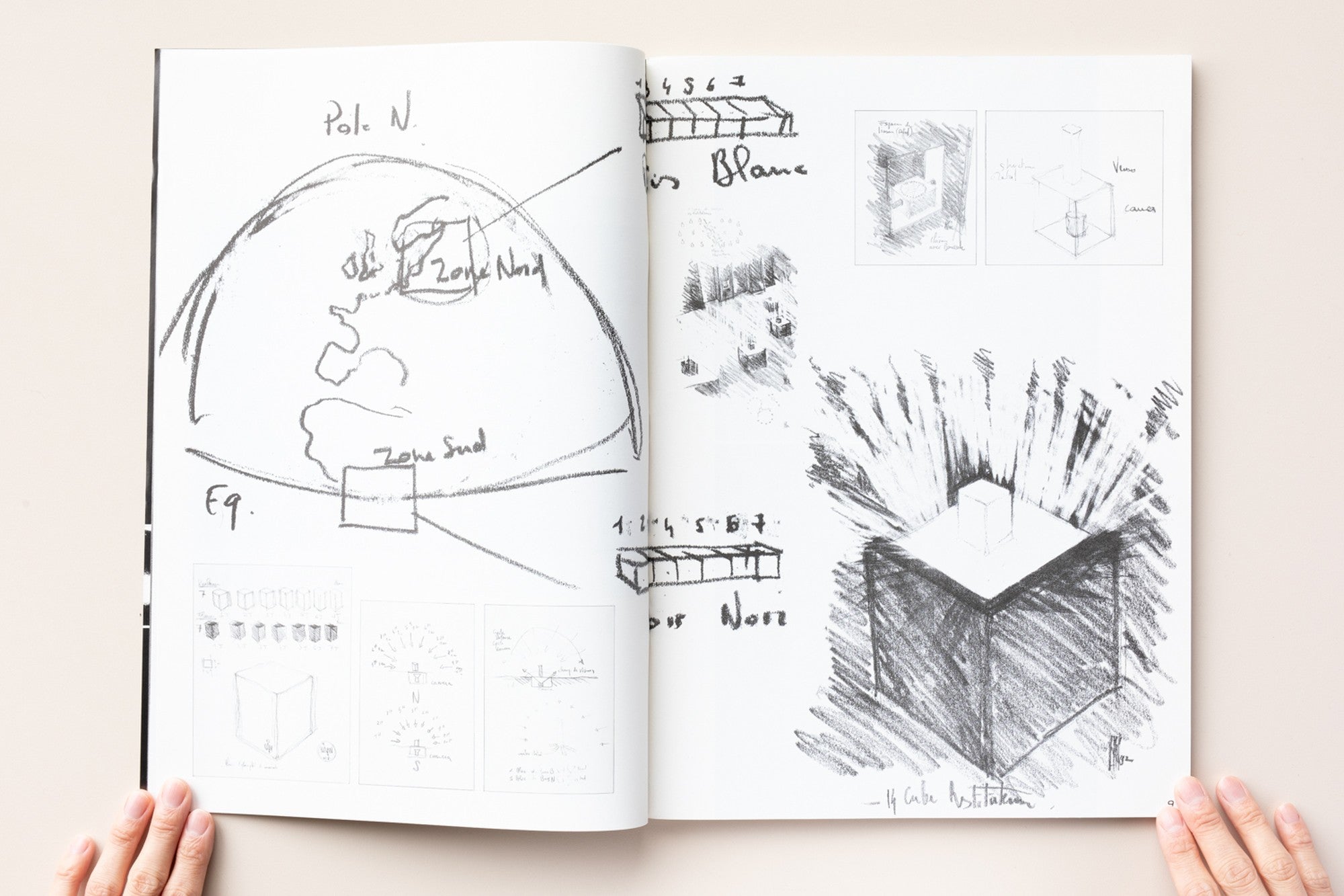 0334475540 ZINE_2 Annual Visual Collection – IACK