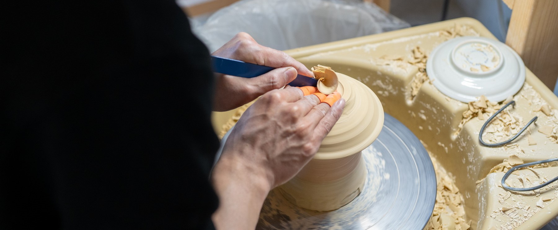 阿部春弥 牡丹文豆皿