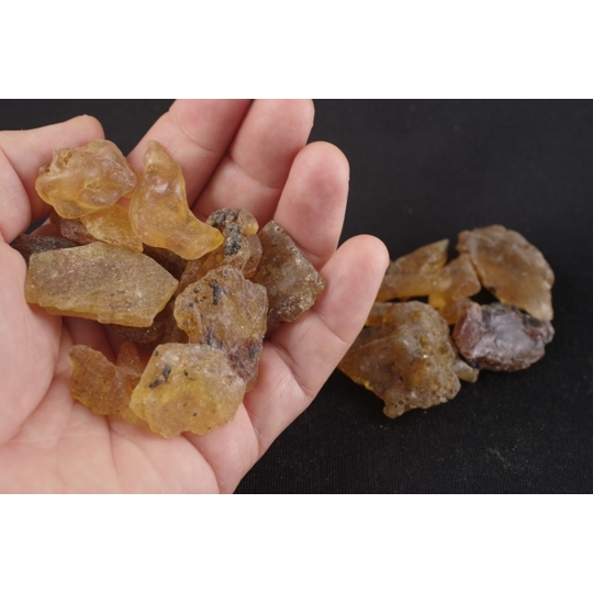 琥珀（アンバー）50g詰め合わせ 天然石販売 名取貴石 天然石・国産