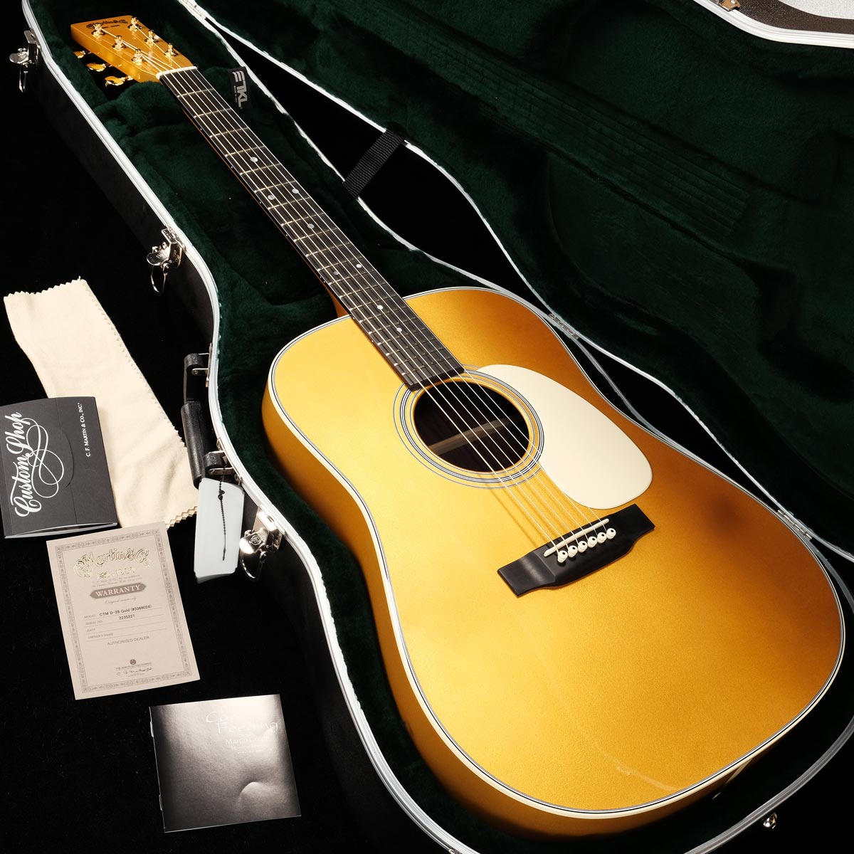 MARTIN】CTM “Golden”D-28!!当店カスタムオーダーの金色(こんじき)の1