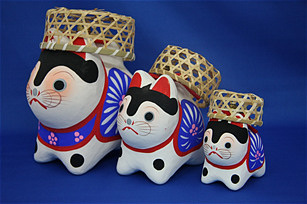 干支戌迎春飾り2018年製造販売『手描き和紙ころころ犬』毎年飾れる干支