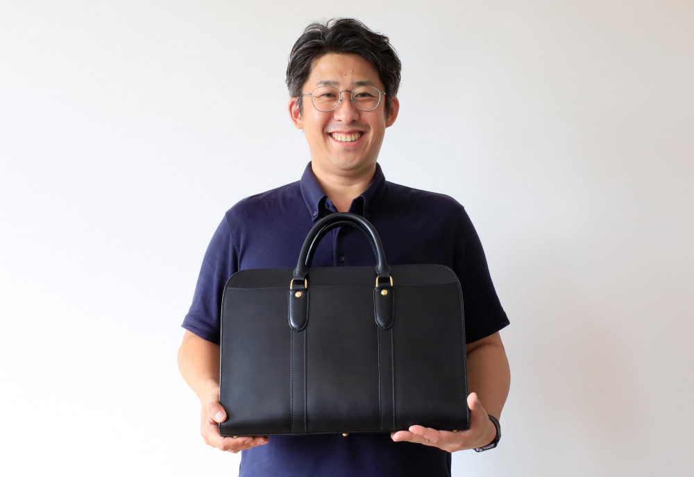 いたがき社員の愛用品 ブリーフケースA4ワイド｜ブログ｜鞄いたがき