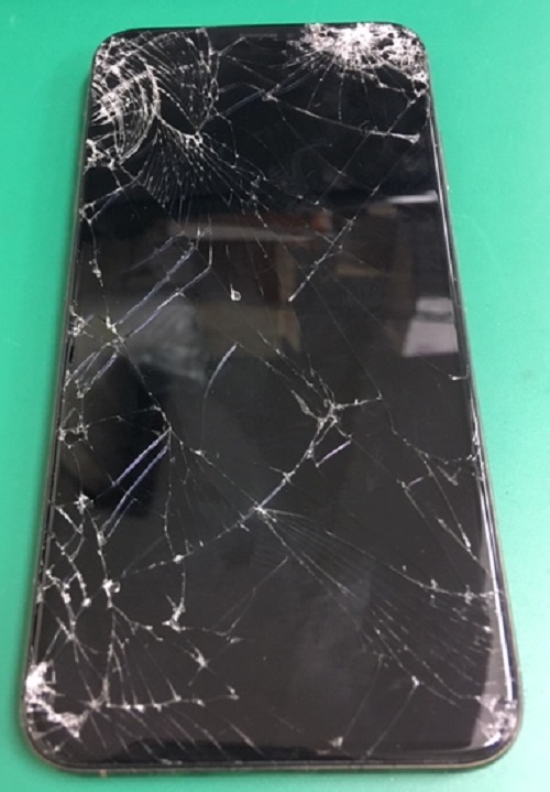 データを残したままiPhoneXS Maxを修理！ | iPhone修理アイサポ 修理事例