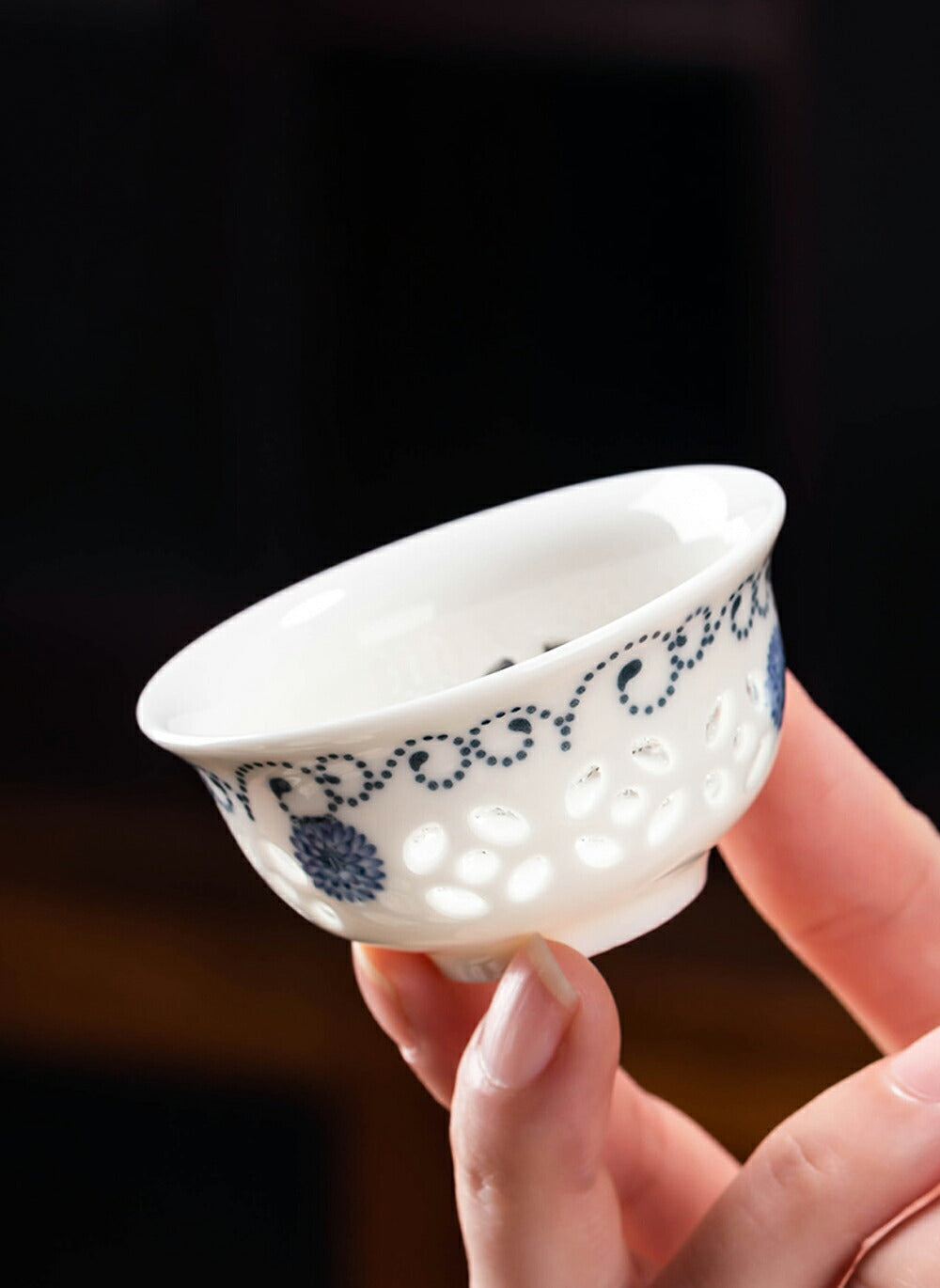 IwaiLoft 透かし模様で茶の色が見える玲瓏磁器 玲瓏磁 白磁 玲瓏 急須