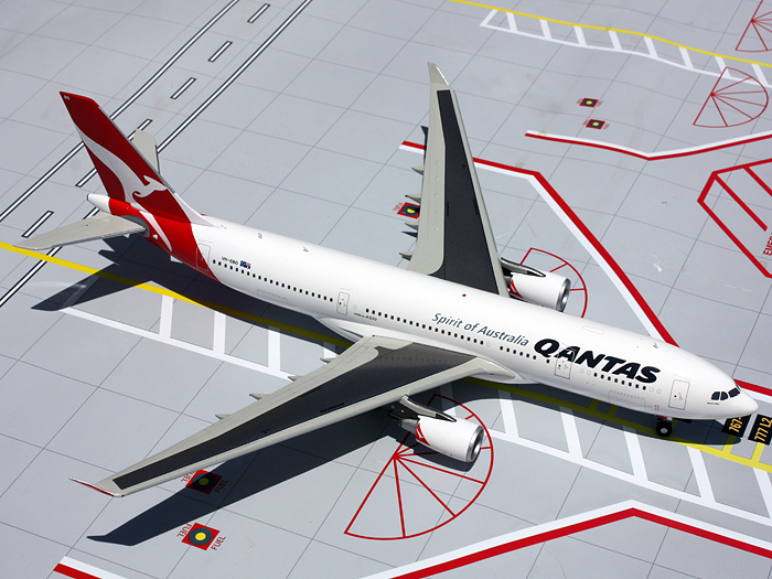 航空機・ヘリコプター Gemini 200 QANTAS Airbus A330-200 1:200 www
