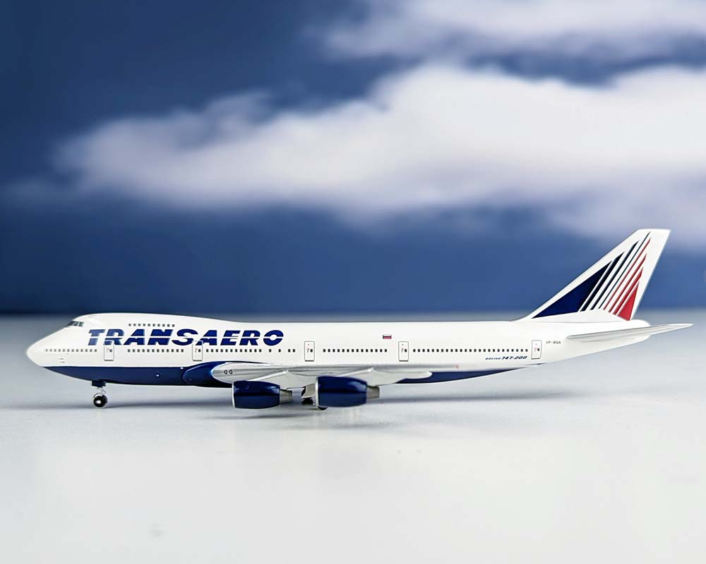 www.JetCollector.com: Transaero B747-200 VP-BQA 1:400 Aeroclassics