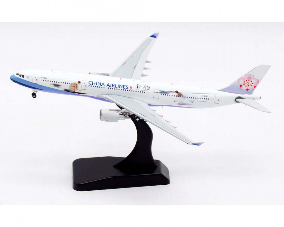 www.JetCollector.com: China Airlines A330-300 B-18361 1:400 Scale