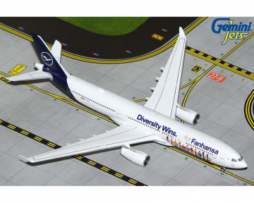 www.JetCollector.com: Delta A330-300 N829NW 1:400 Scale Geminijets