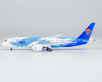 www.JetCollector.com: United Airlines B787-8 Blue Evolution N45905