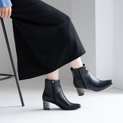 クリアフラワーヒールショートブーツ(M ブラックスエード): ブーツ