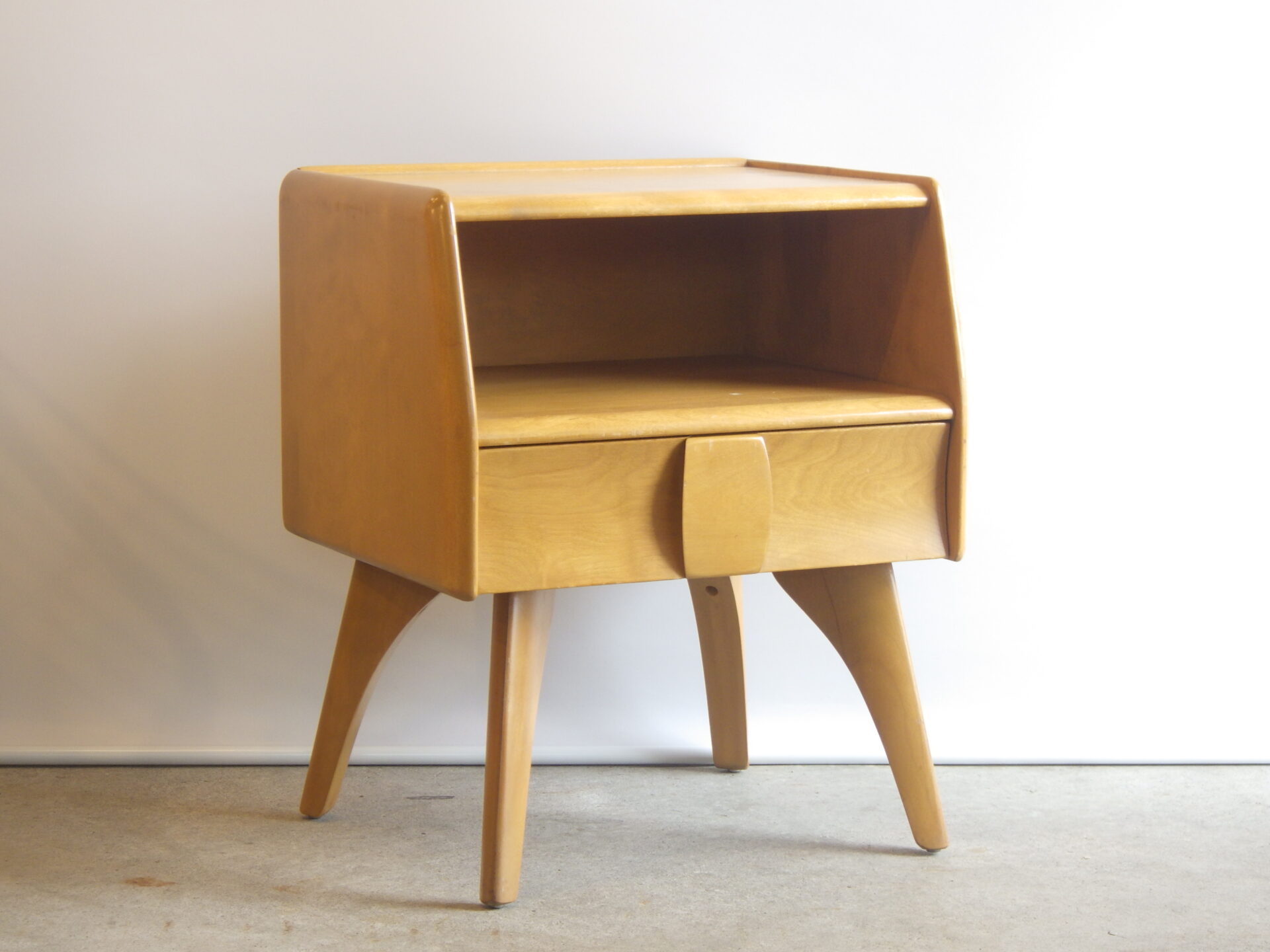 HEYWOOD-WAKEFIELD” Vintage Nightstand ヘイウッドウェイクフィールド