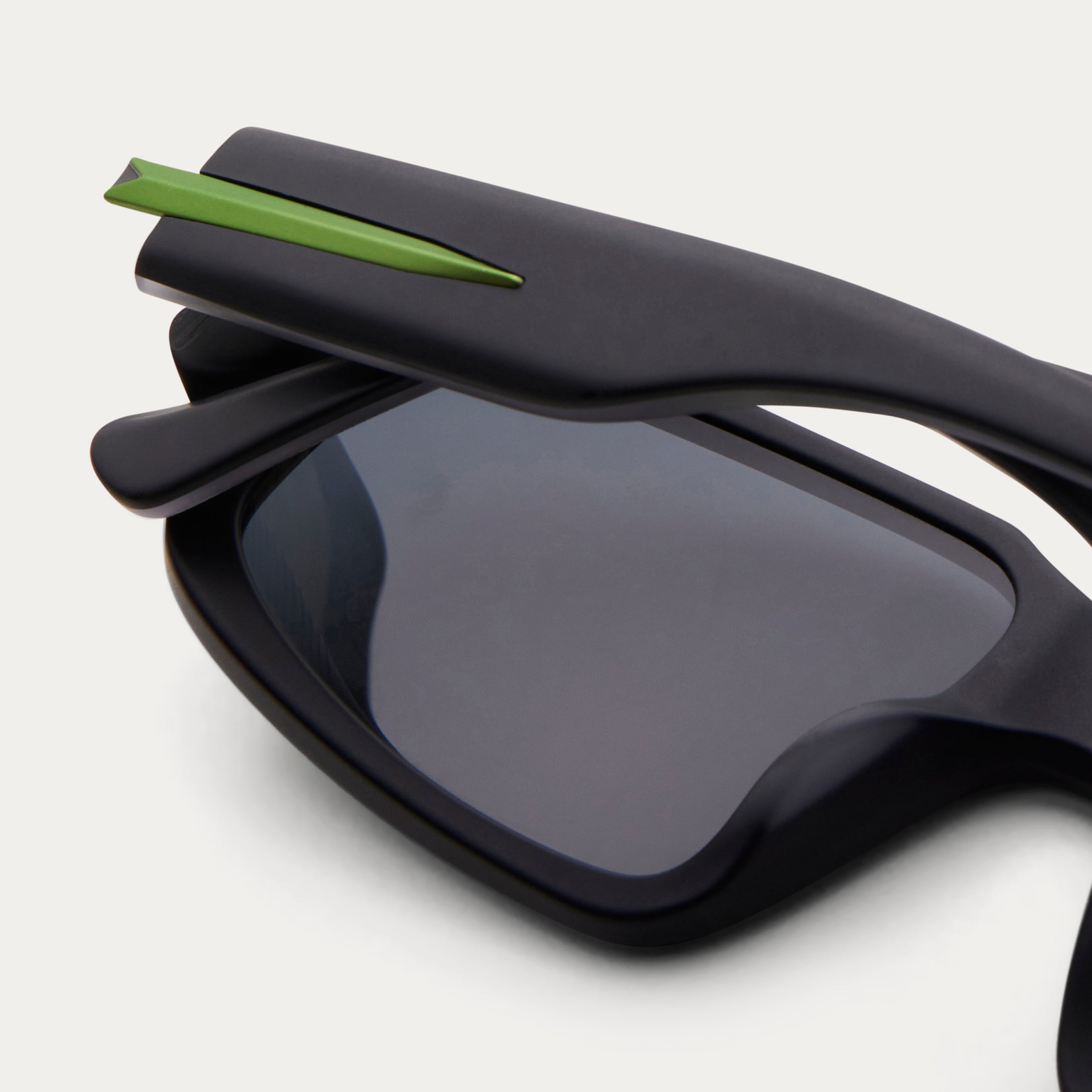 MATTE BLACK VENOM – JAMES ORO