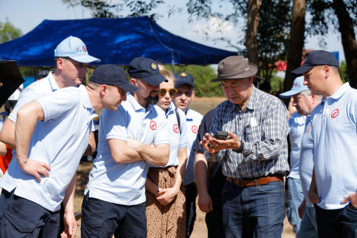 日本の技術でウクライナの地雷除去へ！ カンボジアで日本製の地雷探知