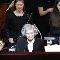 歌劇「カルメン」の指揮に臨む小澤征…：世界のマエストロ 小澤征爾氏