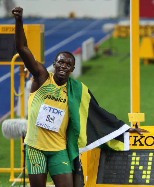 世界陸上 男子100メートルを9秒5…：「稲妻」 ウサイン・ボルト