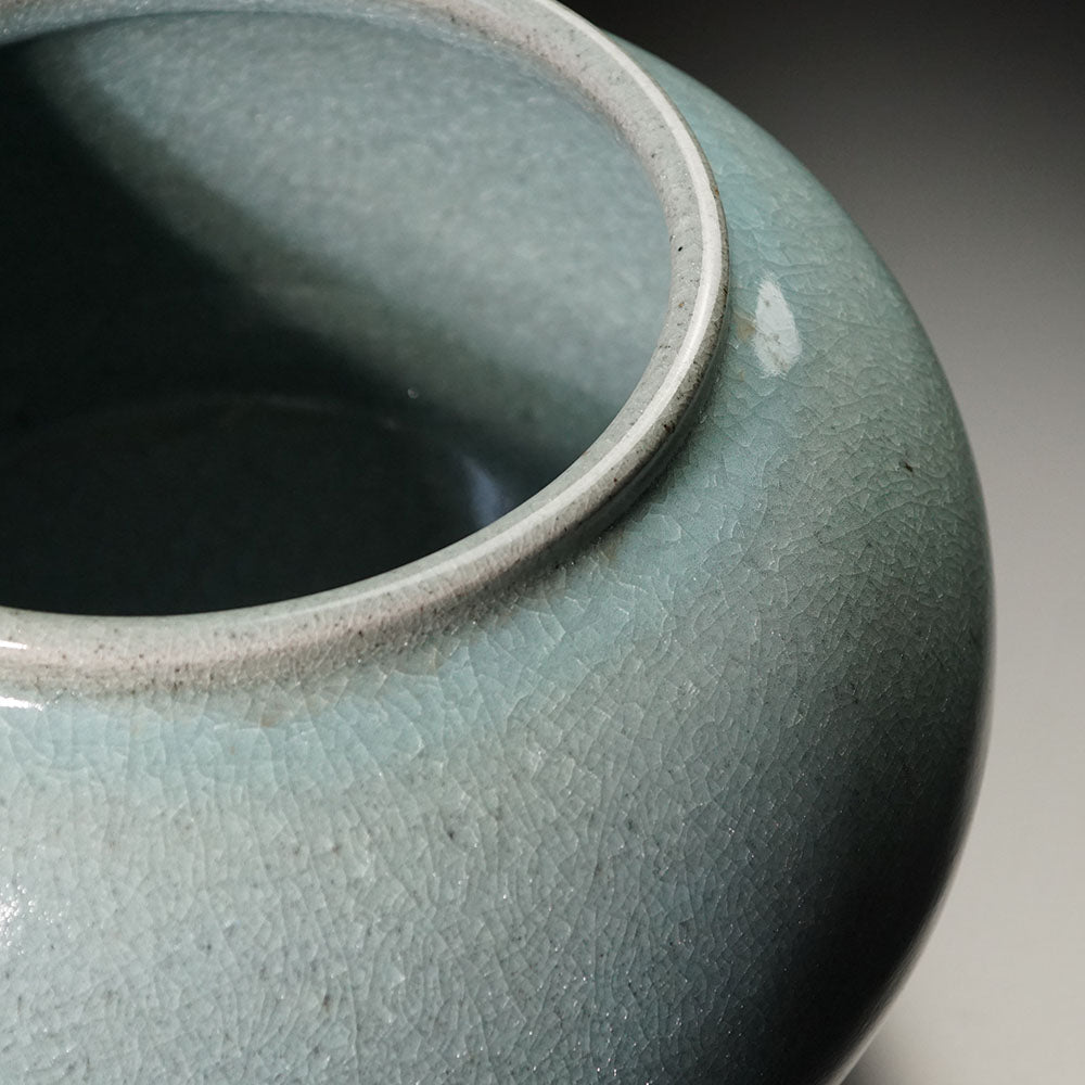 有田焼】青瓷花器 (初代真右衛門作)