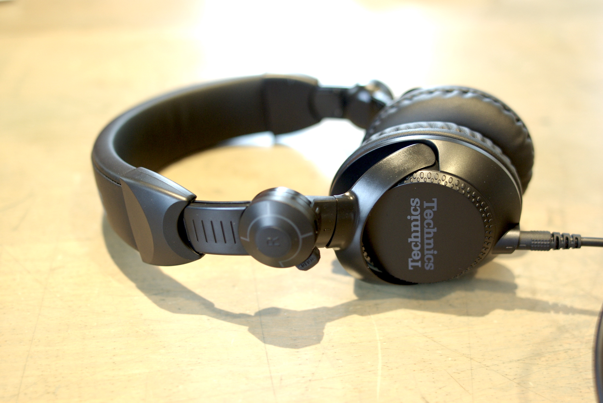 Technics EAH DJ1200 review | Juno Daily