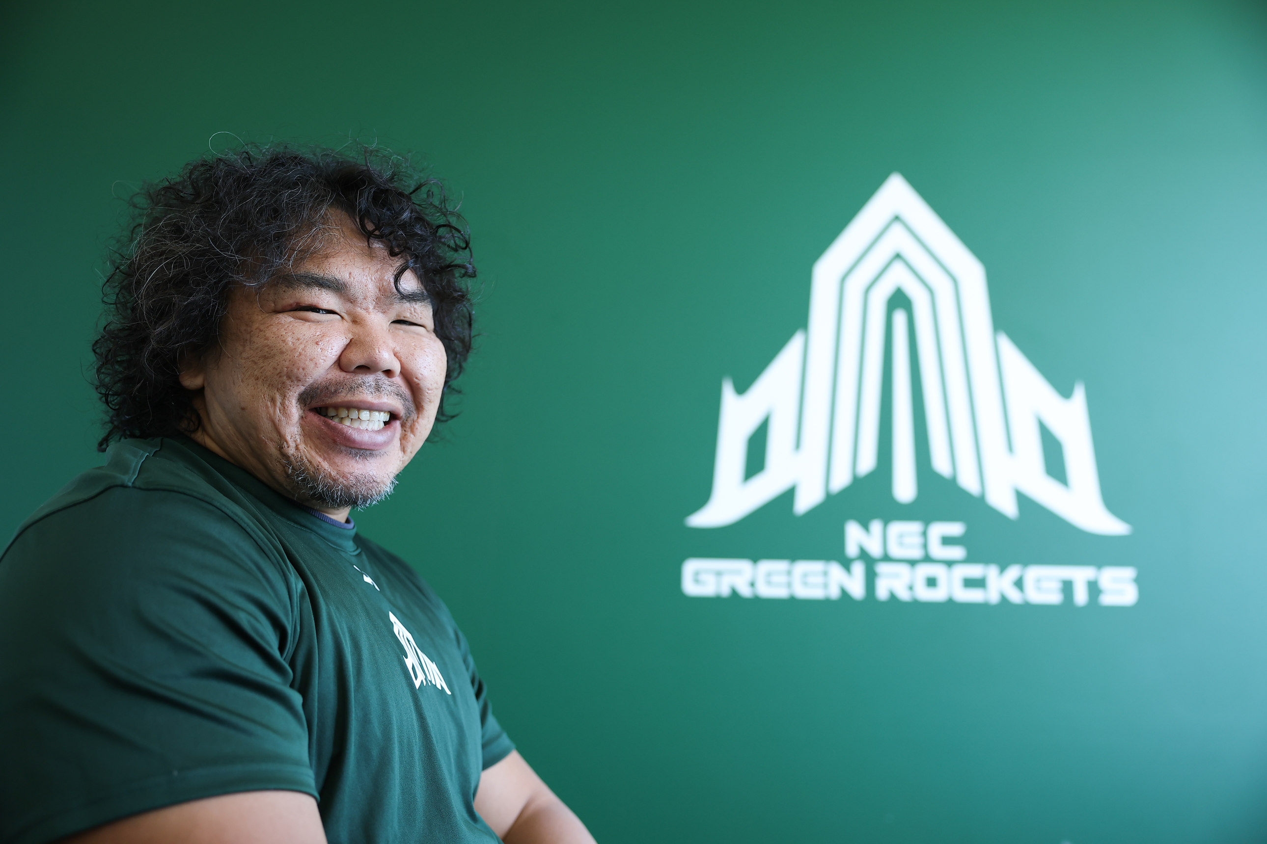 譲渡先、JR東日本に決まる。翌日、グリーンロケッツを訪ねる。笑顔と