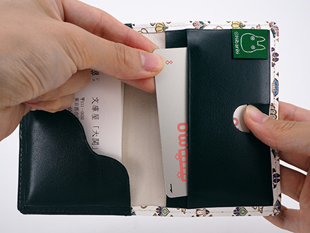 スタジオジブリ×文庫屋「大関」】となりのトトロ パスカードホルダー［t］