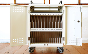 IPC-4R-40L-WH MTプランニング Tablet*Cart FOUR-r 40台収納タイプ